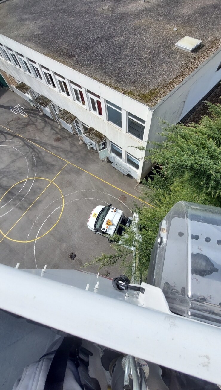 Vue en hauteur pendant une intervention APIS